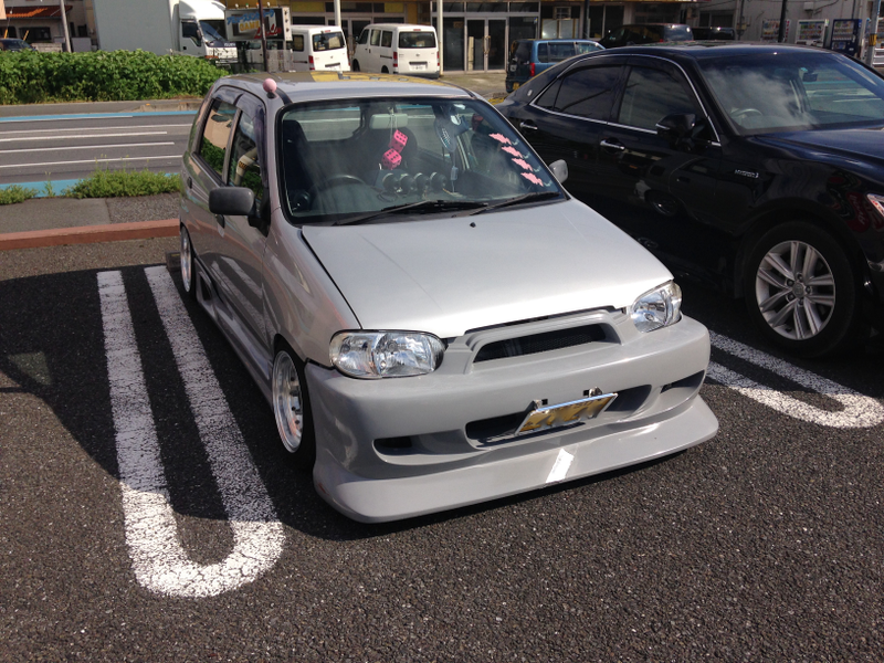 Illustration for article titled Can This Stanced Suzuki Kei Car Get Any Crazier?